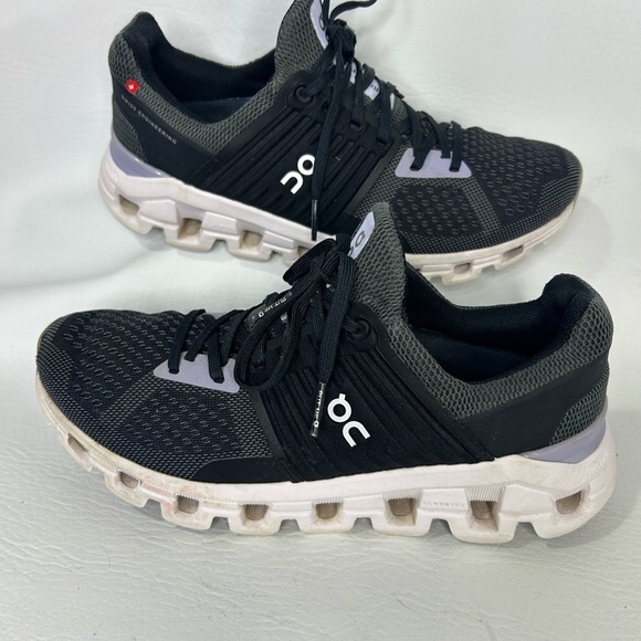 On Running Cloudswift Women’s Running Shoes – Size 7 – Black/Gray – Swiss - Picture 2 of 8